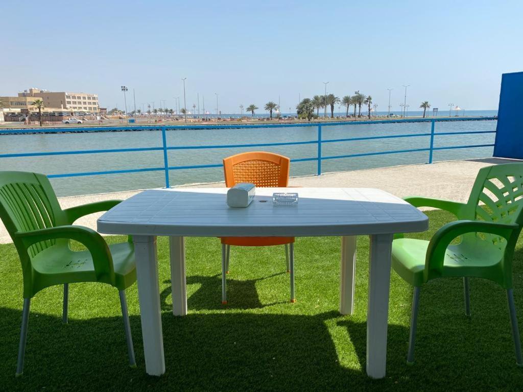 Sea Village Aparthotel